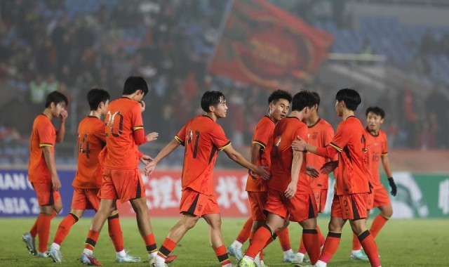 b体育app-U17国足晋级世少赛！媒体人热议：先庆祝账慢慢算，赶紧换帅吧