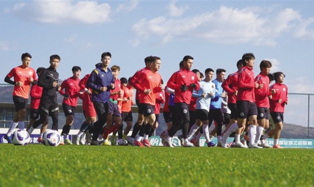 b体育官网-兰州陇原竞技发布试训公告 招兵买马为新赛季蓄力|足球俱乐部|足球联赛|俱乐部|球员|职业_新浪体育_新浪新闻
